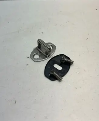 Audi A5 Front door lock loop/hook striker 3C0837033B 63821DE