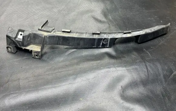 Opel Insignia A Headlight/headlamp mounting bracket 13250570
