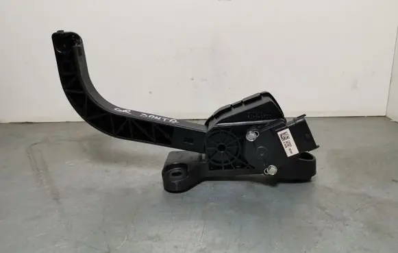 Hyundai Santa Fe Accelerator throttle pedal 327262W100