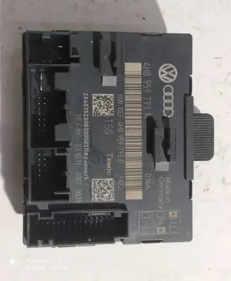 Volkswagen Touareg II Door control unit/module 4H0959793M