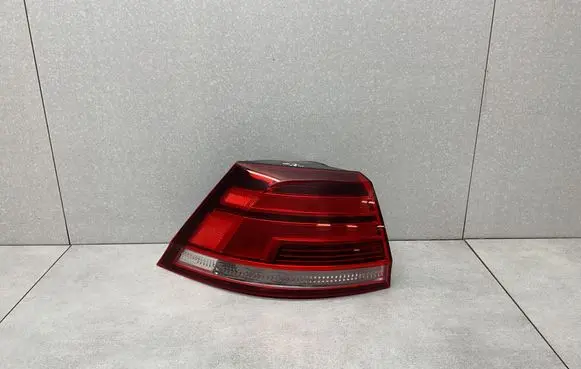 Volkswagen Golf VII Rear/tail lights 5G9945095E