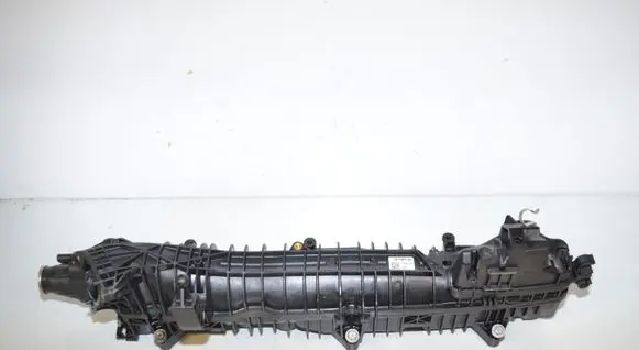 BMW 5 F10 F11 Intake manifold 7811909 8570791 11617811909