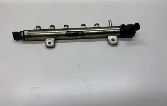 Fuel main line pipe