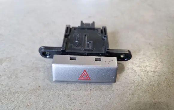 Mazda BT-50 Hazard light switch