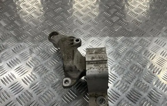 Dacia Duster II Engine mount vacuum valve PU13634