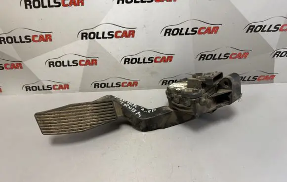 Opel Zafira A Accelerator throttle pedal 6PV00811400 9202341