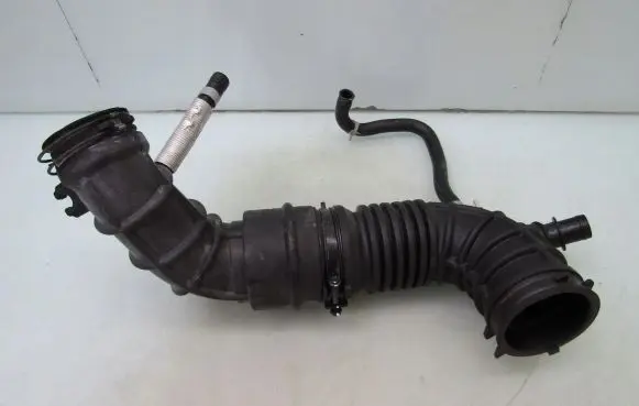 KIA Stonic Turbo air intake inlet pipe/hose 28140H8400