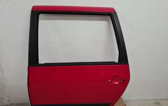 Ford Galaxy Rear door