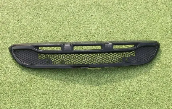 Mercedes-Benz GLA W156 Front bumper lower grill A1568804200