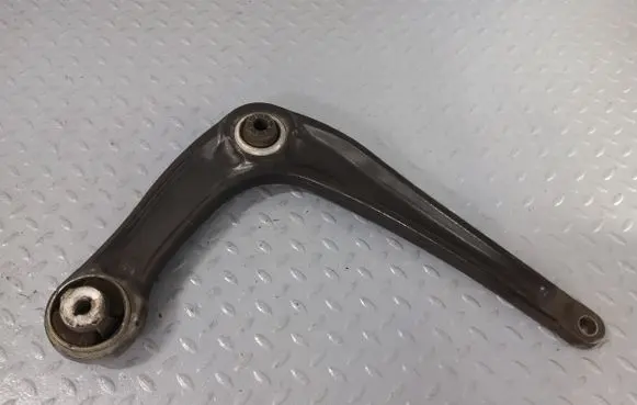 Citroen Jumpy Front lower control arm/wishbone 9816863680