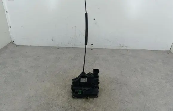 Fiat Grande Punto Front door lock 51797557