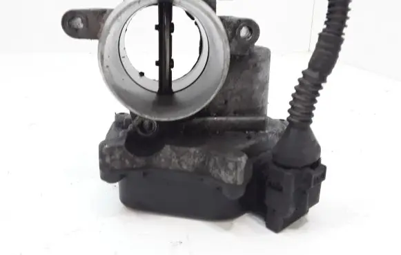 Skoda Octavia Mk2 (1Z) Throttle valve 03L1280630V101