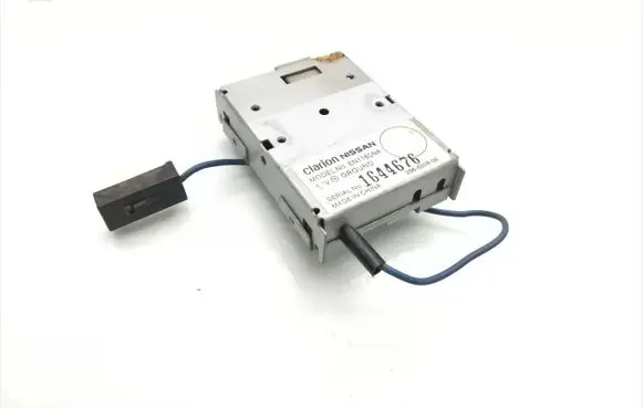 Nissan Pathfinder R51 Aerial antenna amplifier EN1165NA 286-6208-06