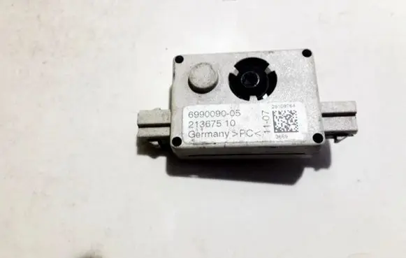 Antenna control unit