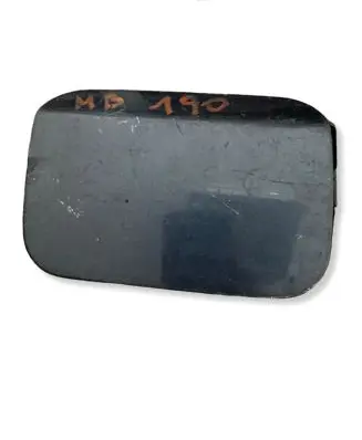 Mercedes-Benz 190 W201 Fuel tank cap 2015840139