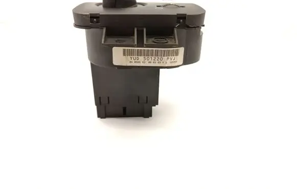 Land Rover Discovery 3 - LR3 Light switch YUD501220PVJ