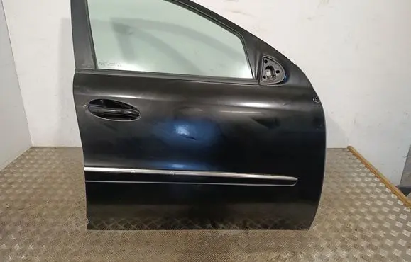 Mercedes-Benz ML W164 Front door