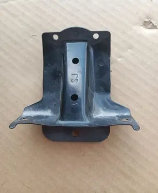 Subaru Forester SK Front bumper mounting bracket 57715SJ300