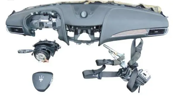 Maserati Levante Dashboard