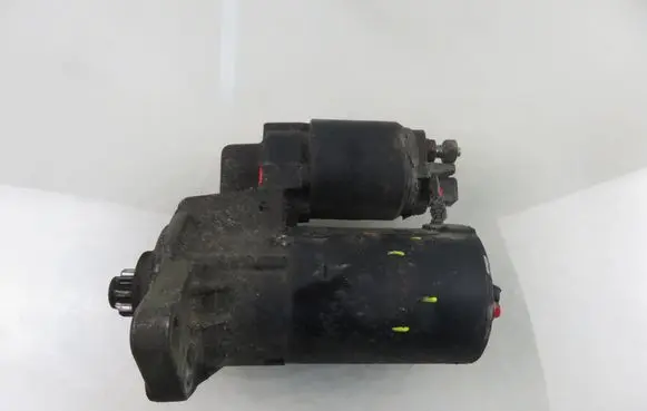 Volkswagen Golf IV Starter motor 0001121006 020911023F