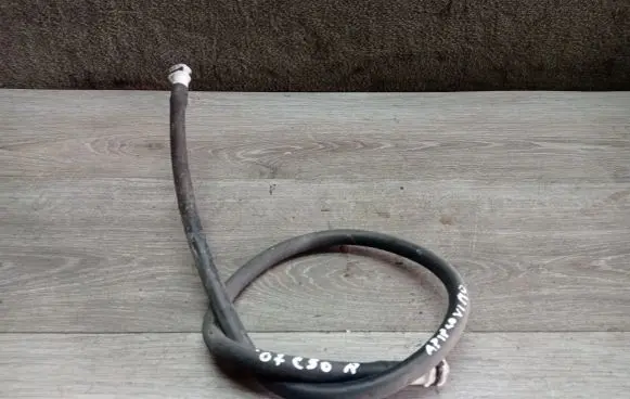Volvo C30 Headlight washer hose/pipe 