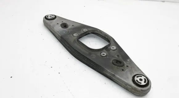 Mercedes-Benz SL R230 Rear differential/diff mount bracket A2303522206
