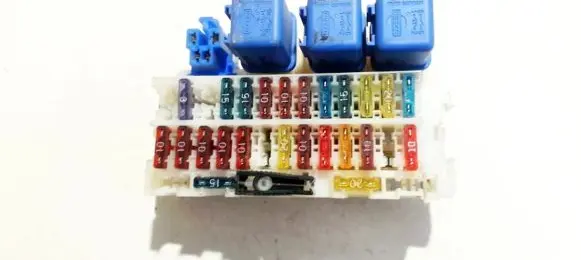 Nissan Sunny Fuse box set