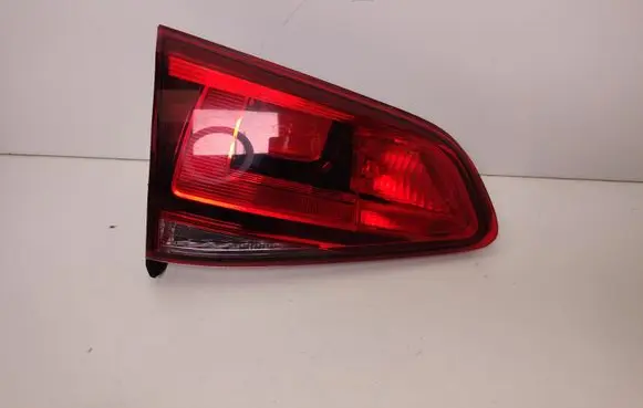 Volkswagen Golf VII Tailgate rear/tail lights 5GM945093B