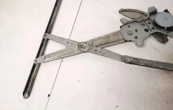 Fiat Sedici Sliding door window regulator with motor