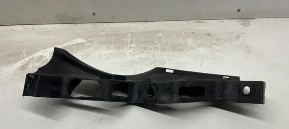 Volkswagen PASSAT B6 Front bumper mounting bracket 3C0807889