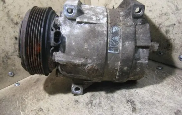 Renault Espace III Air conditioning (A/C) compressor (pump) 65606307700105765 8200021822 7711134454