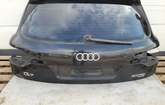 Audi Q7 4L Truck tailgate 27M19
