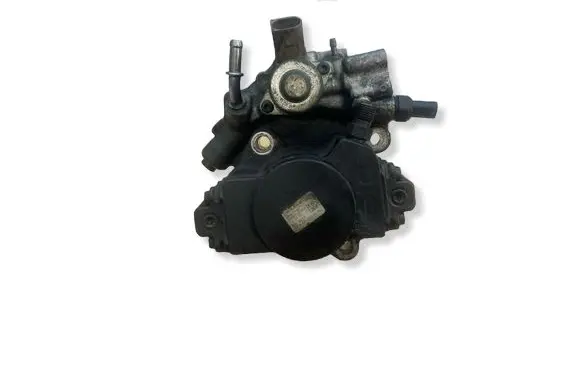 Mercedes-Benz E W212 Fuel injection high pressure pump A6510702601