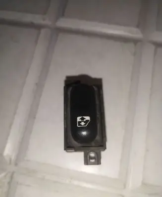 Renault Laguna I Electric window control switch 1596