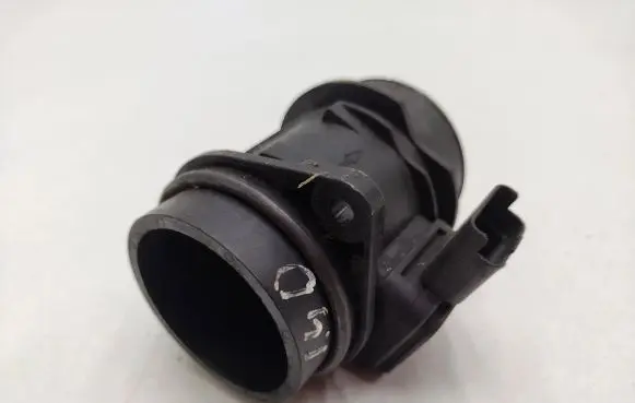Toyota Aygo AB10 Mass air flow meter 9647144080 006036153 5WK97004