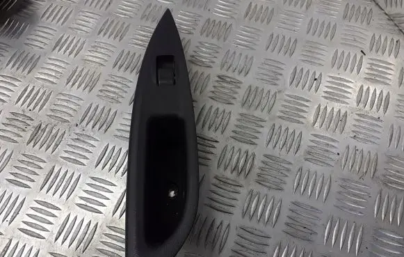 Mazda 6 Quarter vent window switch GJ6A-685L1