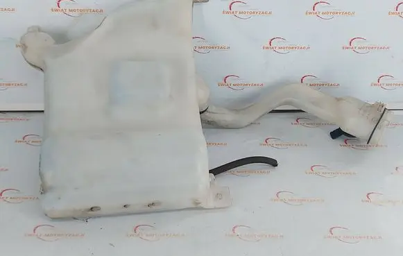 Mercedes-Benz CLC CL203 Windshield washer fluid reservoir/tank A2038600060