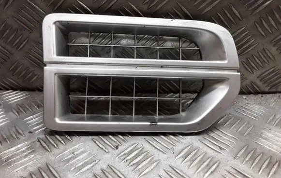 Land Rover Discovery 3 - LR3 Front grill JAK000063