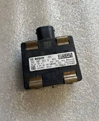 Volkswagen PASSAT B8 Distronic sensor radar 3Q0907561A