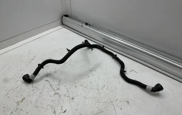 Tesla Model 3 Engine coolant pipe/hose 107759500D