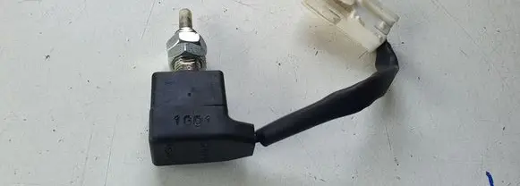 Clutch pedal sensor