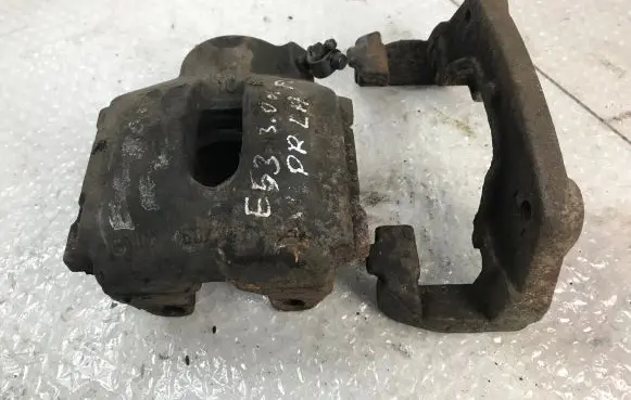 Front brake caliper
