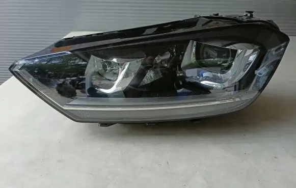 Volkswagen Golf Sportsvan Headlight/headlamp