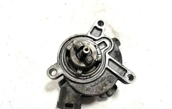 Volvo XC70 Vacuum pump 31219463