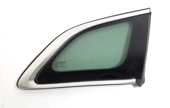 Renault Kadjar Rear side window 833069655R