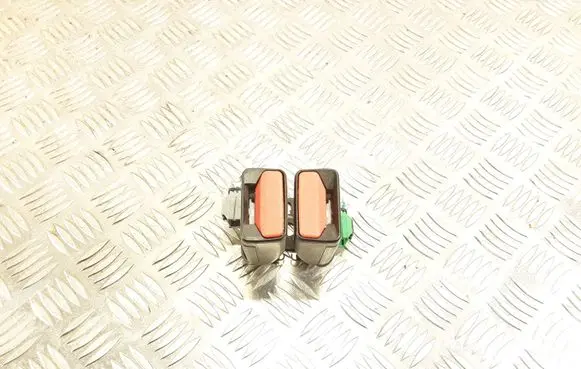 Volvo S60 Middle seatbelt buckle (rear) 31462760