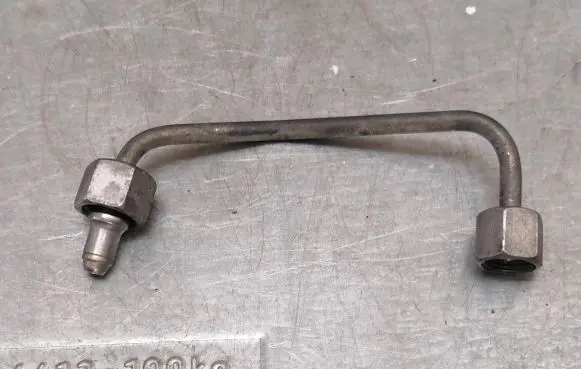 Fuel injector supply line/pipe