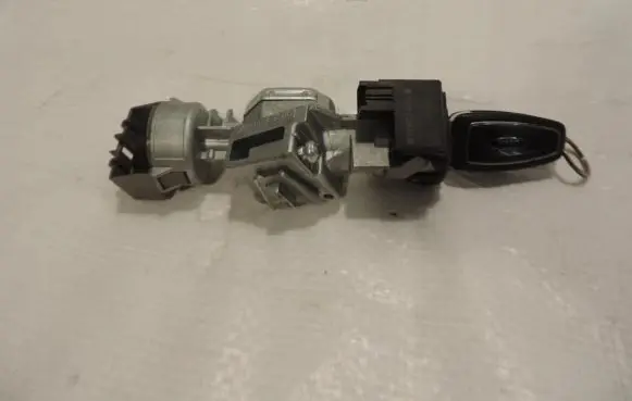 Ford C-MAX II Ignition lock 3M513F880AE