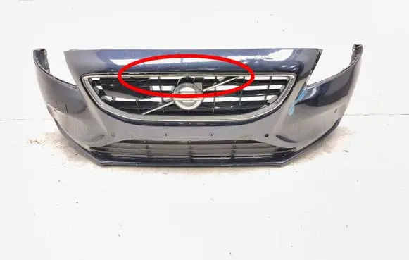 Volvo V40 Front bumper