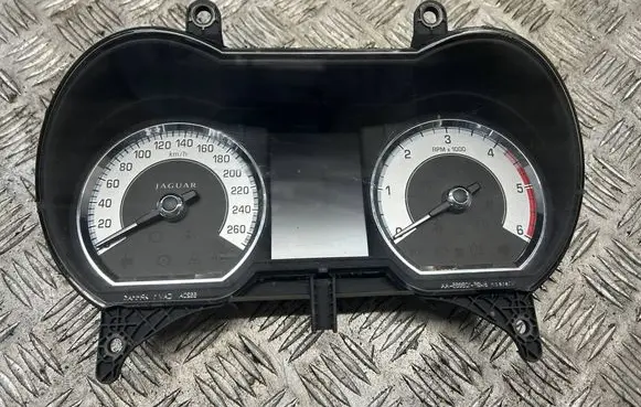 Jaguar XF X250 Speedometer (instrument cluster) 8X2310849KJ